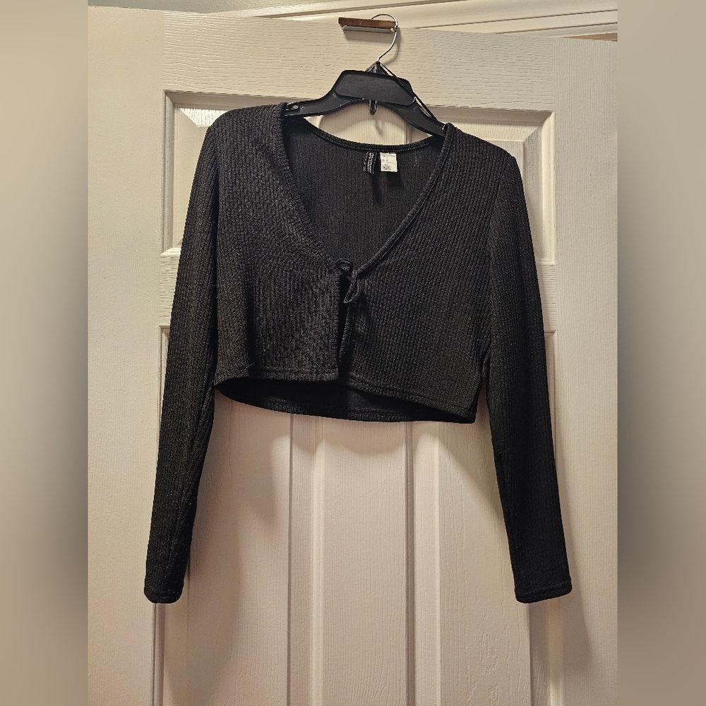 Tie together sweater/long-sleeve